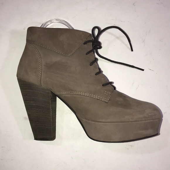 Steve Madden Shoes - Steve Madden booties